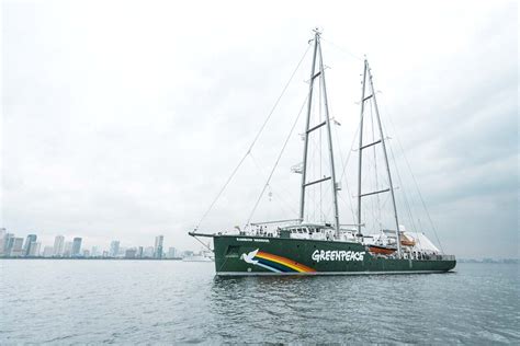 In Photos Greenpeace Ship Rainbow Warrior Visits Manila