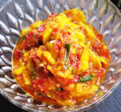 Pedas kecut sambal mangga, dengan tekstur sedikit keras yang akan memberikan sensasi berbeda pada hidangan anda. Resepi Sambal Belacan Mangga Sedap - Baca Disini