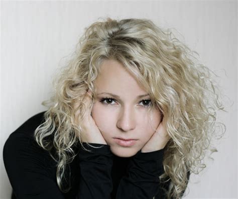 The color is perfect for light to medium skin tones and has a gorgeous natural appeal. Medium Curly Hairstyles - 35 Spectacular Collections | SloDive