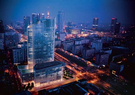 Najwyższe wieżowce w budowie. W Warszawie powstaje 310-metrowy drapacz ...