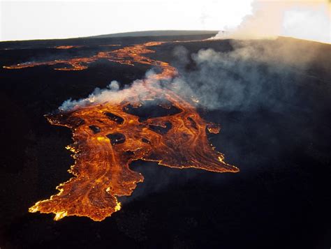 Mauna Loa Marks 30 Years Since Last Eruption Hawaii Public Radio