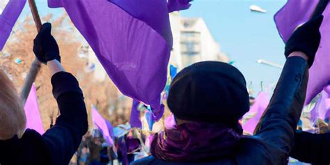 La Lucha De Las Mujeres Por Su Emancipación El Entramado Entre La Teoría Feminista Y La