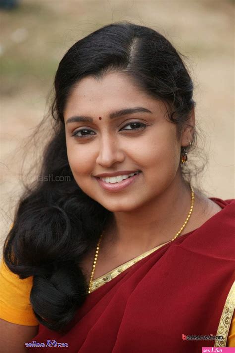 Tamil Aunty Facebook Hot And Sexy Photos Free Sex Photos And Porn Images At Sex1fun
