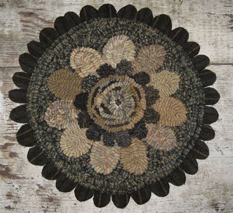 Primitive Folk Art Rug Hooking Pattern~primitive Flower Round By