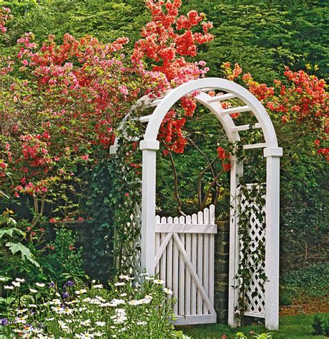 15 Gated Arbor Ideas For A Beautiful Garden Entrance