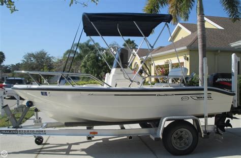1999 Used Boston Whaler 14 Dauntless Center Console Fishing Boat For