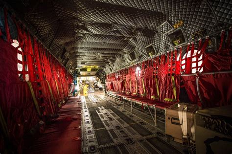 Inside The Armys Ch 47f Chinook Helicopter Pictures In 2020