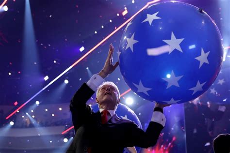 Heres What Happened To That Giant Balloon Bill Clinton Carried Off Stage In Philadelphia The