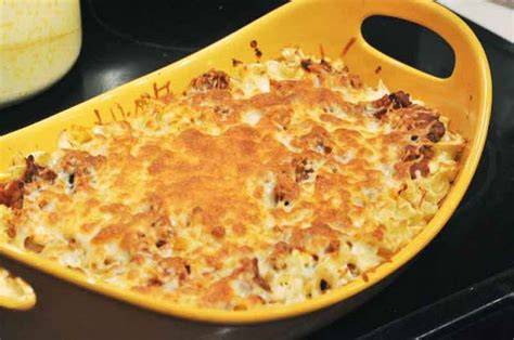 She loves to prepare meals for her loving family, as i do and. Life's a Beach: Pioneer Woman's Sour Cream Noodle Bake ...