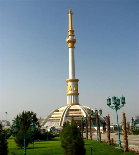 Walk To Monument To Independence Of Turkmenistan In Ashgabad