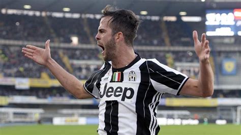 Find your perfect hd wallpaper for your phone, desktop, website or more! Infortunio Pjanic: andrà in panchina - Calcio News 24