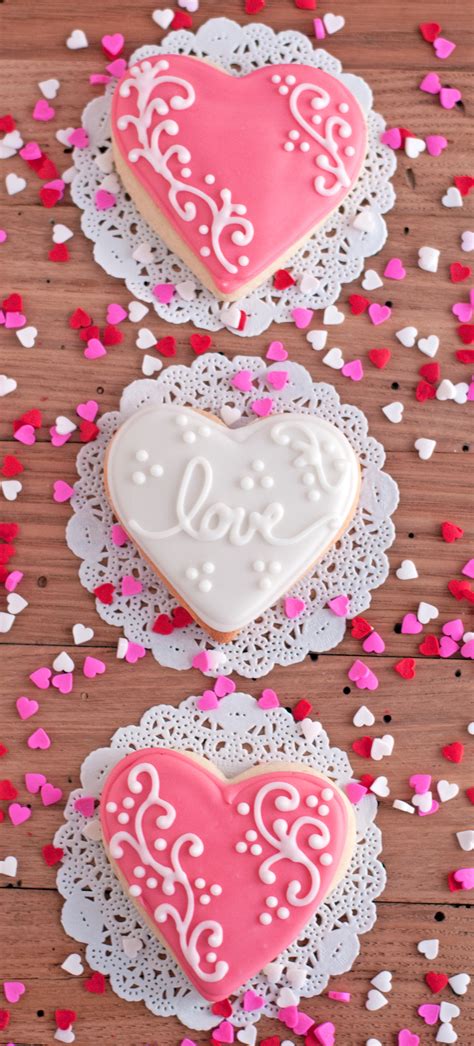 Valentine's day, or st valentine's day, is celebrated every year on 14 february. Soft Valentine's Day Sugar Cookies - Cookies for England