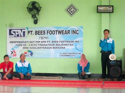 Dia menjelasakan, dana santunan anak yatim dan ponpes tersebut, hasil donasi para karyawan di kantor direksi dan semua unit santunan untuk yatim piatu dan kaum duafa ini sudah menjadi tradisi dari pengurus phbi ptpn vii yang didukung perusahaan. Fotopanitia Santunan Anak Yatim - Contoh Kata Sambutan Ketua Panitia Acara Santunan Anak Yatim ...