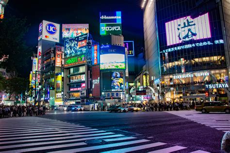 Shibuya Crossing At Night Tokyo Rtravel