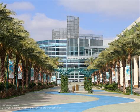 Anaheim Convention Center In Anaheim Socal Landmarks
