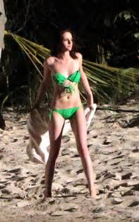 Kristen Stewart In A Bikini With Rob Pattinson Filming In