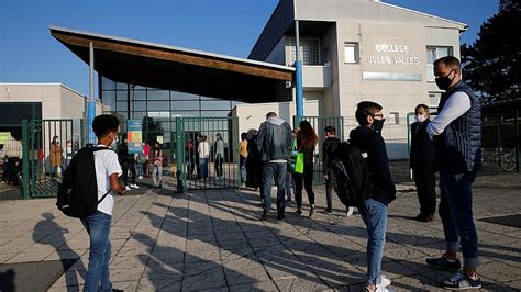 Millions Of French Children Return To School Amid Worries Over Covid 19