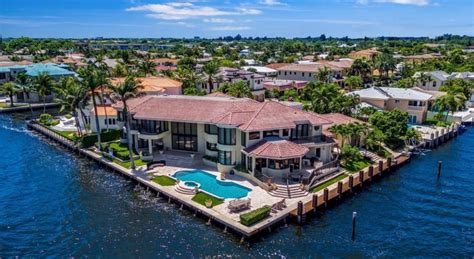 5995 Million Waterfront Mansion In Boca Raton Fl Homes Of The Rich
