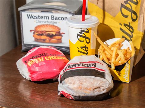 Catering menu price given below in the chart which you can consider before going to restaurant or order online. Carl's Jr. Menu Along With Prices and Hours | Menu and Prices
