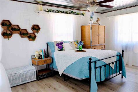 Lake fork ranch resort is located 6 miles east of emory, texas off fm 515 on cr 3330. Lake Fork Cabins | Vacation Spots in Texas