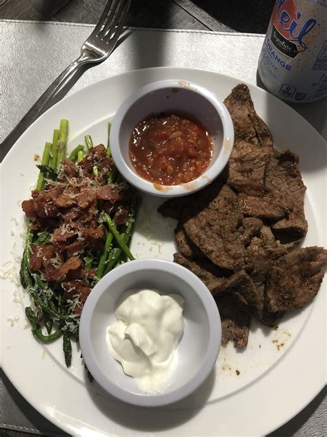 Is sour cream high in carbs. Sous vide beef sirloin, asparagus with bacon and Parmesan ...