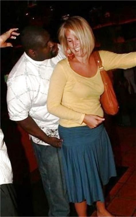 Trolling In The Club — She Cant Believe Shes Going To Black Guy