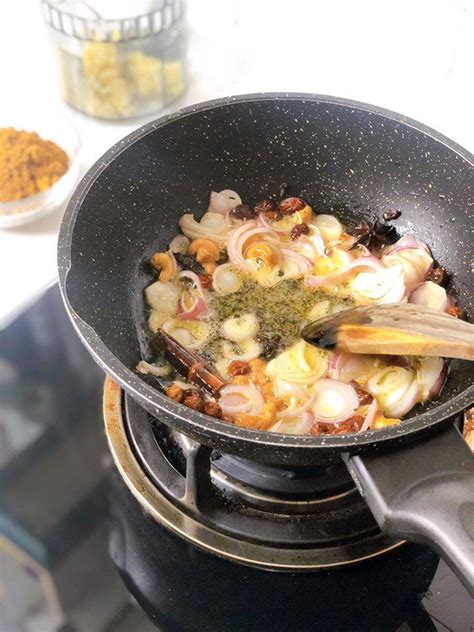 1 helai daun pandan simpul. Ayam Masak Serai Che Nom - hybrid art
