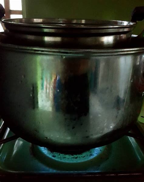 Pijat refleksi, urut perut kembung masuk angin susah bab perut melilit susah makan susah tidur. Resepi Buat Minyak Angin Sendiri 100% Homemade - Bidadari.My