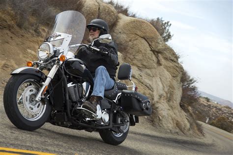 Claimed horsepower was 46.94 hp (35.0 kw) @ 5700 rpm. KAWASAKI Vulcan 900 Classic LT specs - 2013, 2014 ...