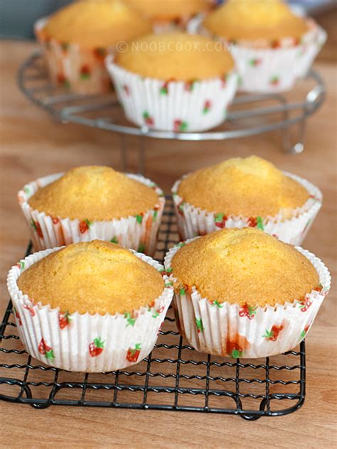 Sweet strawberry and tart lemon are seriously perfect together. Vanilla Cupcakes Recipe