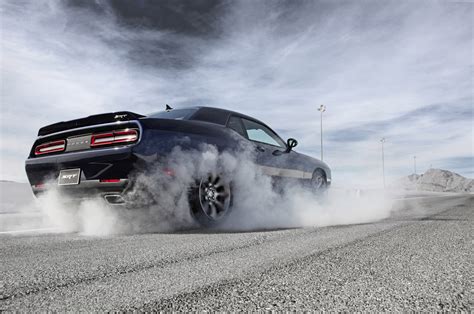 Dodge Unleashes Most Powerful Challenger Ever 600 Hp 2015 Challenger