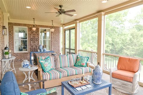 Historically, beadboard was a durable, basic wall or ceiling finish that was common by the 1880s and was also popular in cottages, camps and unheated buildings. Outdoor Living Bliss in Brentwood - The Porch Company