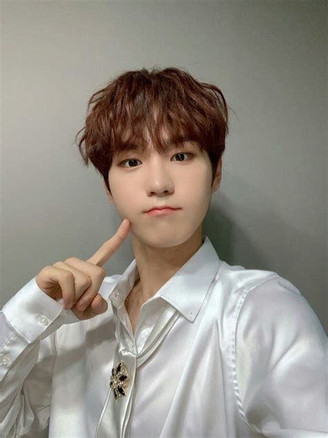 Bdc facts and ideal types: BDC - HONG SEONG JUN (191109) | Twitter, Twitter update, Kpop