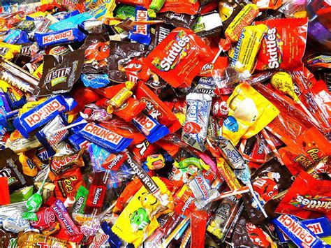 Needle Type Objects Reported In Candy Handed Out To Trick Or Treaters