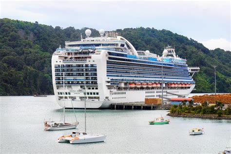 Emerald Princess Cruise Ship New Zealand Editorial Photo Image Of