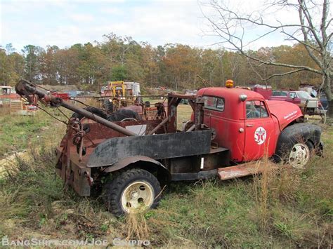 Junkyard Gallery Flemings Junkyard Egg Harbor New Jersey Lots Of