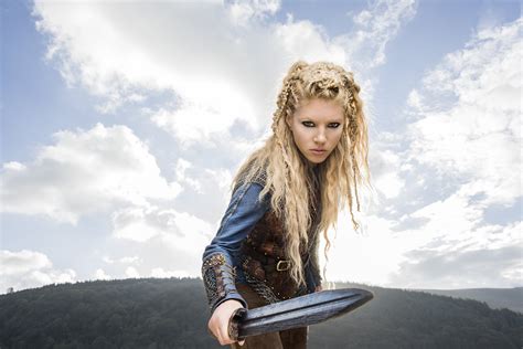 vikings lagertha season 3 official picture vikings tv series photo 38233572 fanpop