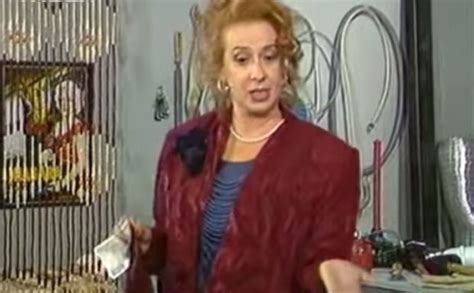 Θλίψη στον καλλιτεχνικό κόσμο έχει προκαλέσει ο θάνατος της ηθοποιού χριστίνας βαρζοπούλου. Χριστίνα Βαρζοπούλου: Δε φαντάζεστε με ποιον ηθοποιό είναι ...