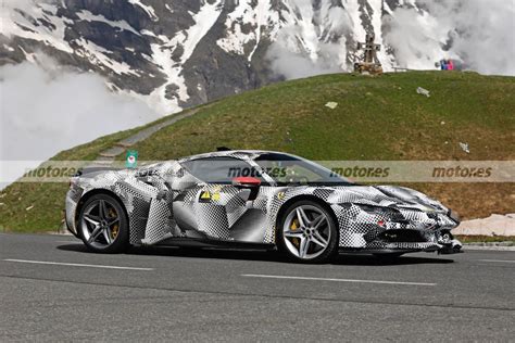 El Exclusivo Ferrari Sf Versione Speciale Se Pone A Punto En Los Alpes
