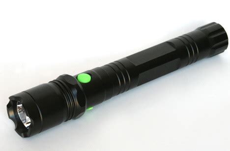 3W CREE LED Rechargeable Torch with Charger - China Rechargeable Torch