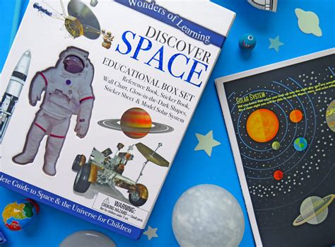 Wonders of Learning Box Set – Discover Space – Headstart