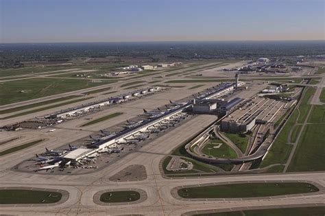 Airport Snapshot Detroit Metropolitan Wayne County Airport Exhibit