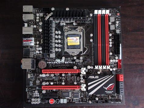 Asus Maximus Iv Gene Z Close Up