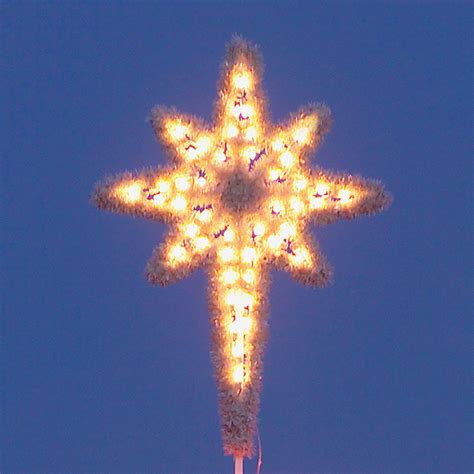 Shop Holiday Lighting Specialists 48 Ft Star Of Bethlehem Light