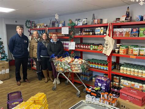 Christmas Charity Donations And Hampers 2022 M2 Electrical