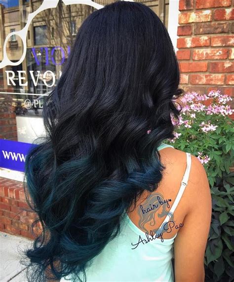 It works on almost all skin tones, warm or cool, depending on which shade of champagne you're asking for—but we're loving a cool champagne for those with blue or pink undertones. 40 Vivid Ideas for Black Ombre Hair | Black hair ombre ...