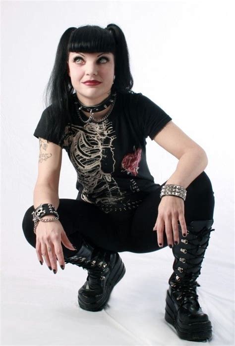Pauli Perret As Abby Of Ncis All Time Goth Girl From My Favorite Tv