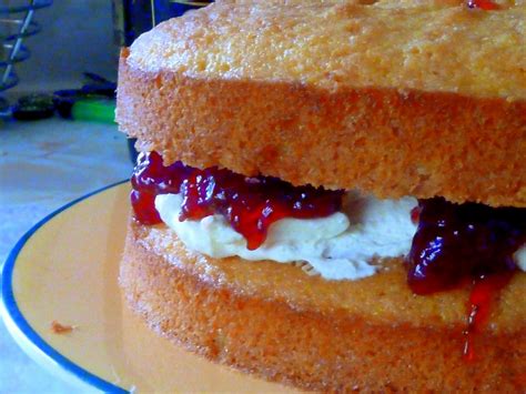 A great feature (and very handy) for the kitchen. bake on me...bake me on!: Duck egg Victoria sponge