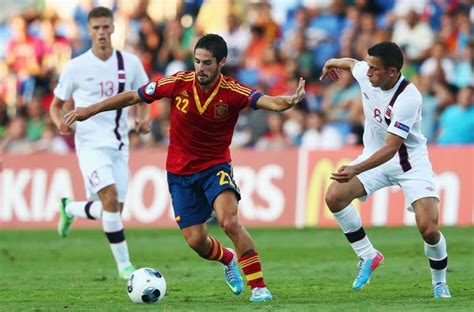 Los autores de los goles fueron ander herrera, de cabeza, y thiago, de vaselina. CÍRCULO CENTRAL: FINAL EUROCOPA SUB-21: ESPAÑA - ITALIA