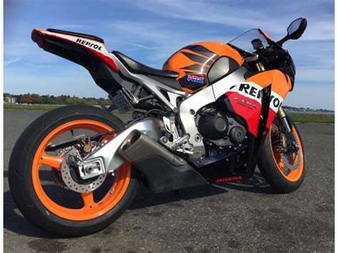 Motocykle, skútre a štvorkolky honda cbr 1000 rr. Honda CBR1000rr - Repsol Ed. with ABS - 2009 New Price ...